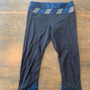 Women’s Lululemon leggings - excellent